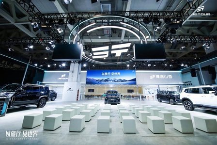 房车”捷途山海L7 PLUS颠覆出行新标准冰球突破正规网站旅行车市场被改写“旅行